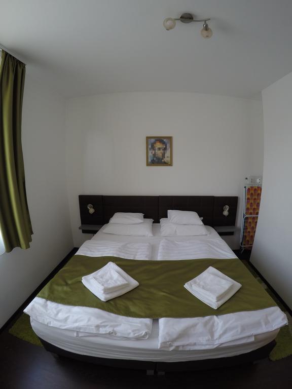 Corvin Lux Aparthotel 布达佩斯 外观 照片